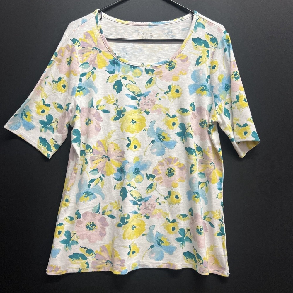Time & Tru Top Stretch ‎ Floral Sz XL